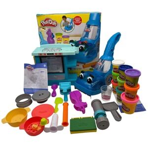 Play Doh Kitchen Creations Set Oven Stove Vacuum Molds Playset Food Fun